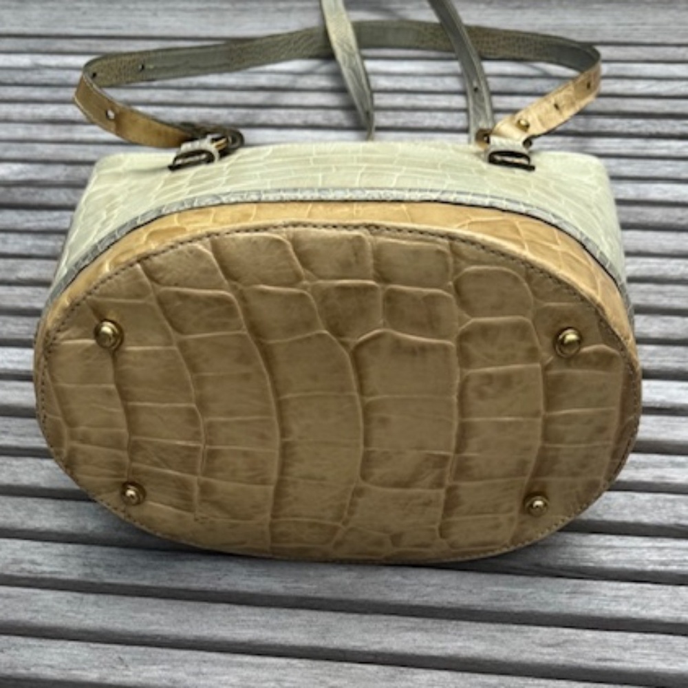 Brahmin Vintage Bucket Bag - Picture 8 of 11
